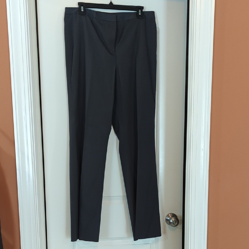 Tahari Women's Blazer and Pants Set - Picture 8 of 11